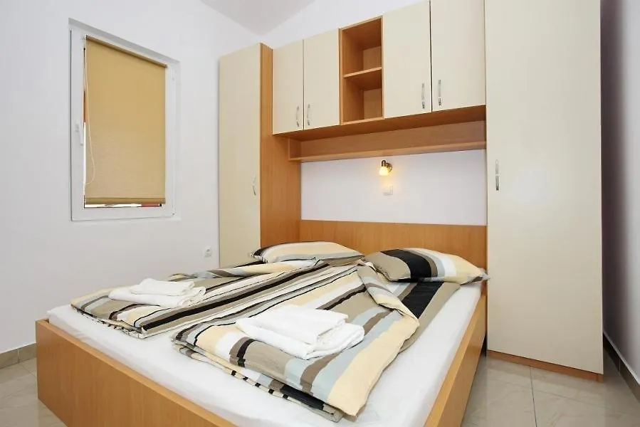 Apartment In Vir With Sea View, Balcony, Air Conditioning, Wi-Fi