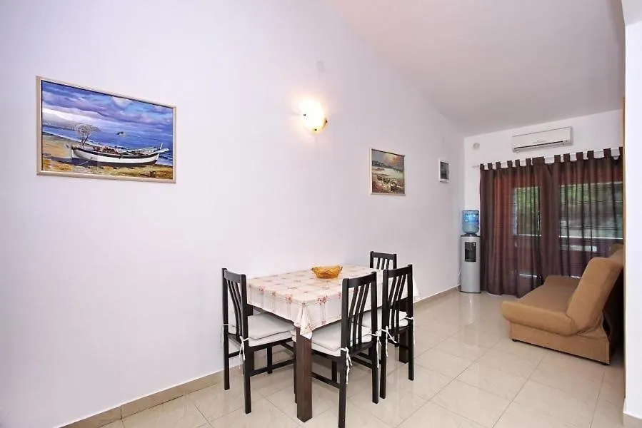 Apartment In Vir With Sea View, Balcony, Air Conditioning, Wi-Fi